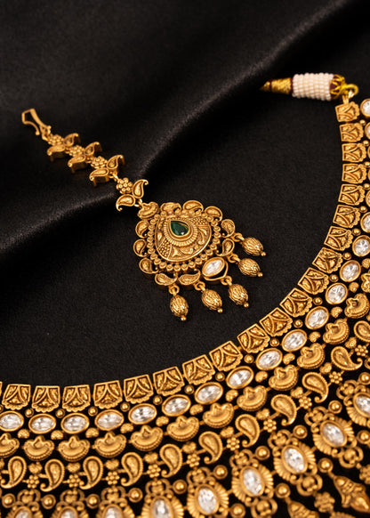 High Quality Kundan Bridal Choker Necklace Set/ Indian Bridal Jewelry/ Emerald Green Jewelry/ Antique Gold Plated Choker/ South Indian