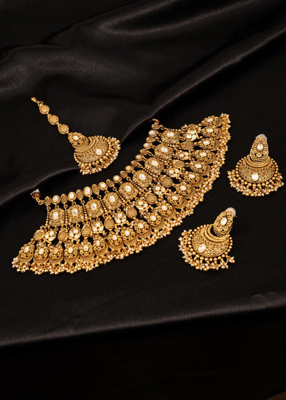 Exclusive Gold Plated Kundan Choker Necklace Set/ Indian Bridal Jewelry/ Maang Tikka/ Ethnic Kundan Choker/ Statement Necklace/