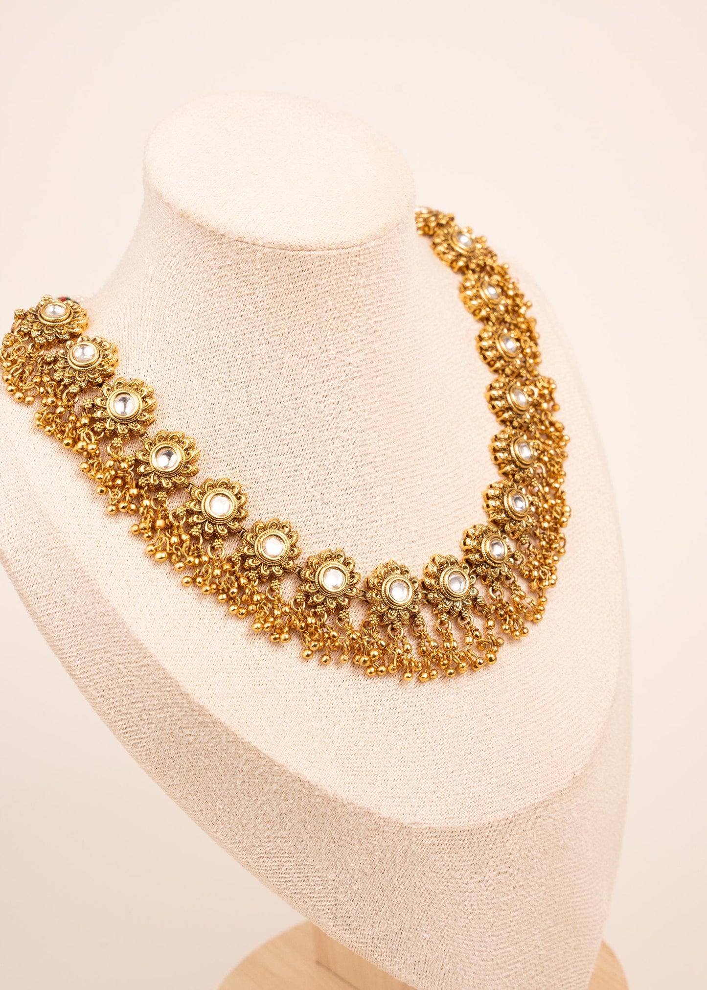 Premium Kundan Choker Necklace Set/ Gold Bridal Jewelry/ Indian Wedding Jewelry/ Jhumka Earrings/ Traditional Jewelry/ Statement Jewelry