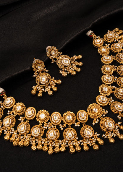 Premium Kundan Bridal Choker Necklace Set/ Green Bead Choker/ Indian Wedding Jewelry/ Gold Plated Kundan Choker/ Pakistani Jewelry