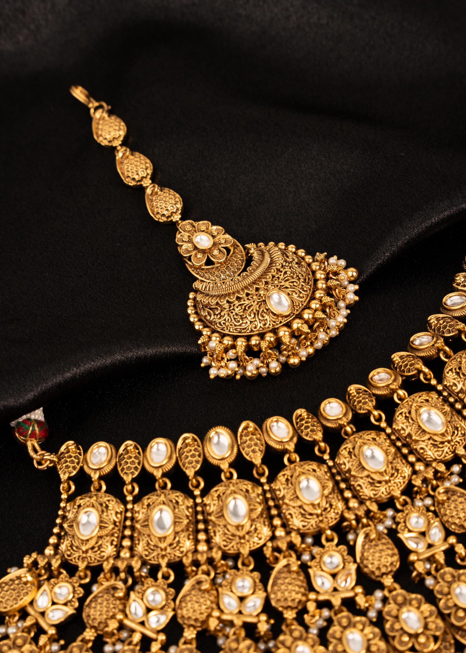 Exclusive Gold Plated Kundan Choker Necklace Set/ Indian Bridal Jewelry/ Maang Tikka/ Ethnic Kundan Choker/ Statement Necklace/