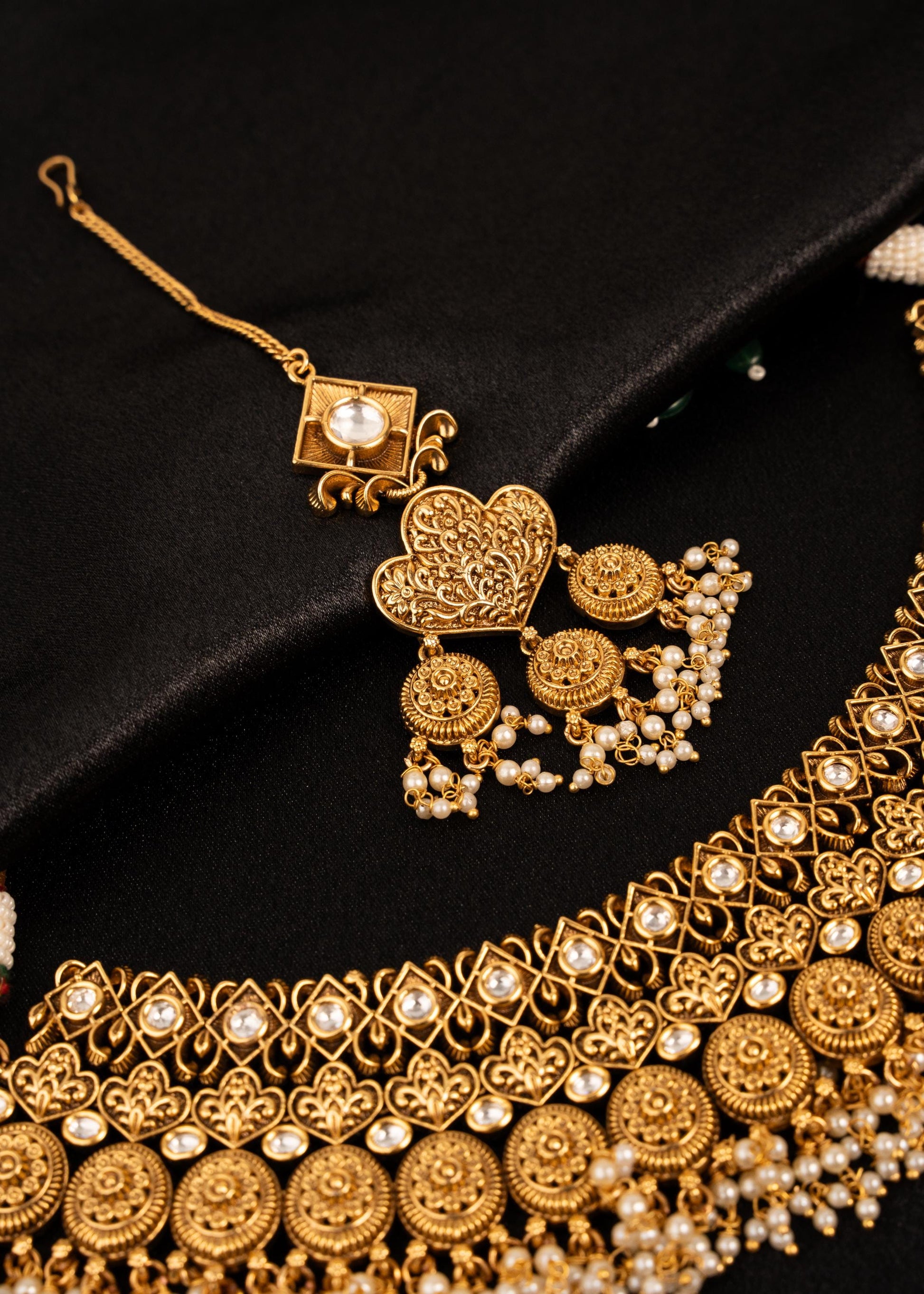 Antique Gold Plated Bridal Necklace Set/ Indian Bridal Temple Jewelry Set/ Pearl Wedding Jewelry/  Choker with Earrings & Maang Tikka