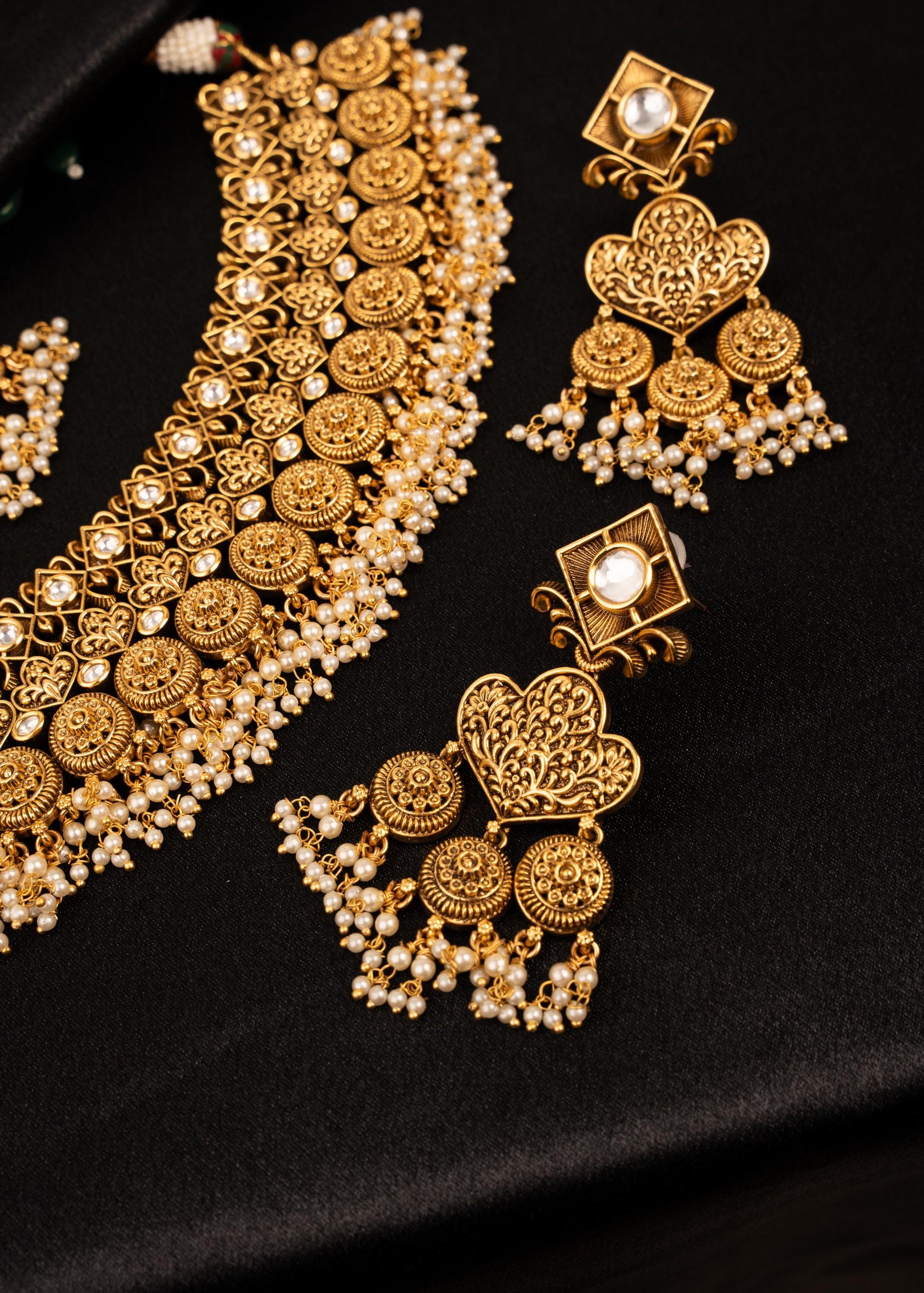 Antique Gold Plated Bridal Necklace Set/ Indian Bridal Temple Jewelry Set/ Pearl Wedding Jewelry/  Choker with Earrings & Maang Tikka