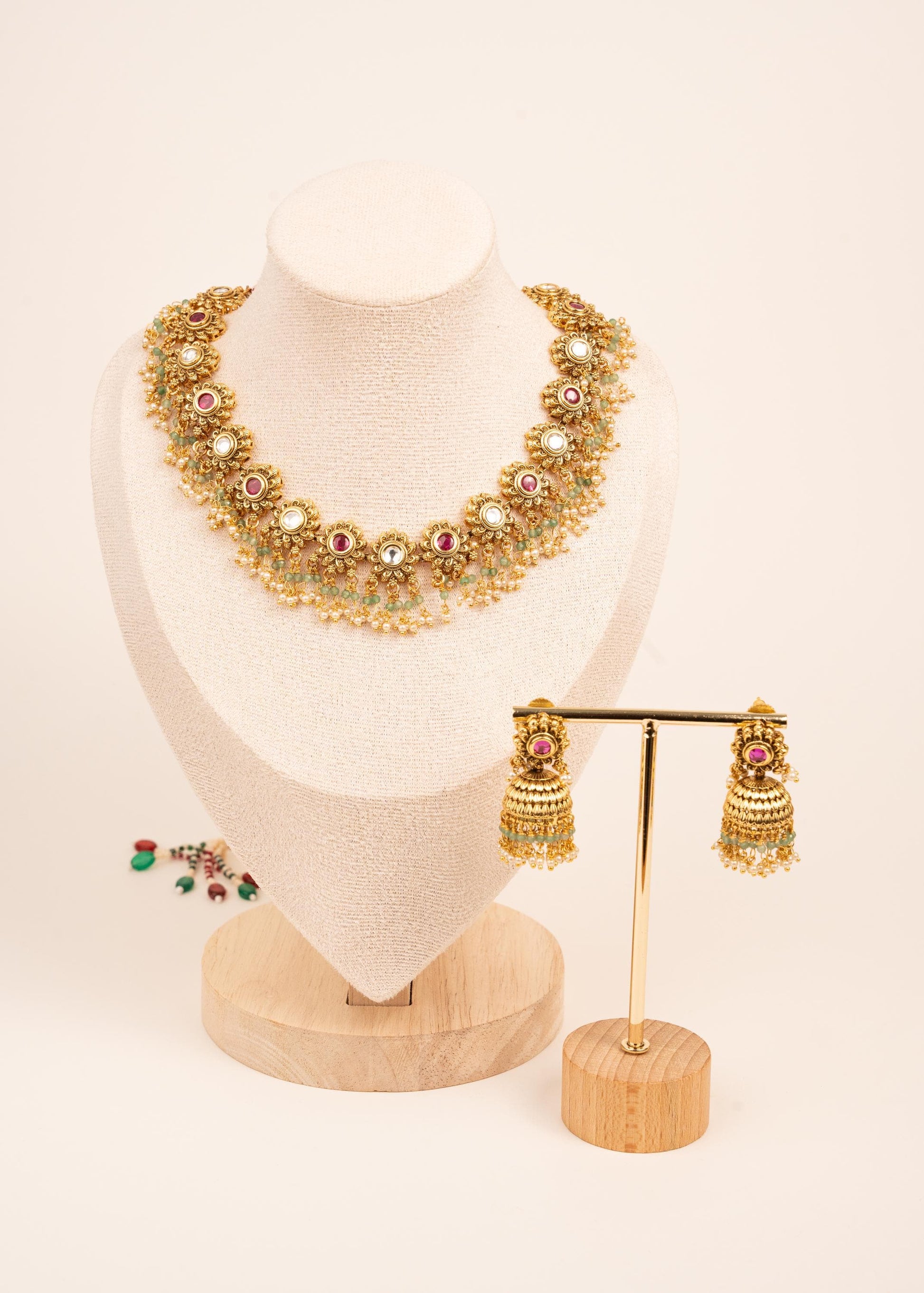 Premium Kundan Choker Necklace Set/ Gold Bridal Jewelry/ Indian Wedding Jewelry/ Jhumka Earrings/ Traditional Jewelry/ Statement Jewelry