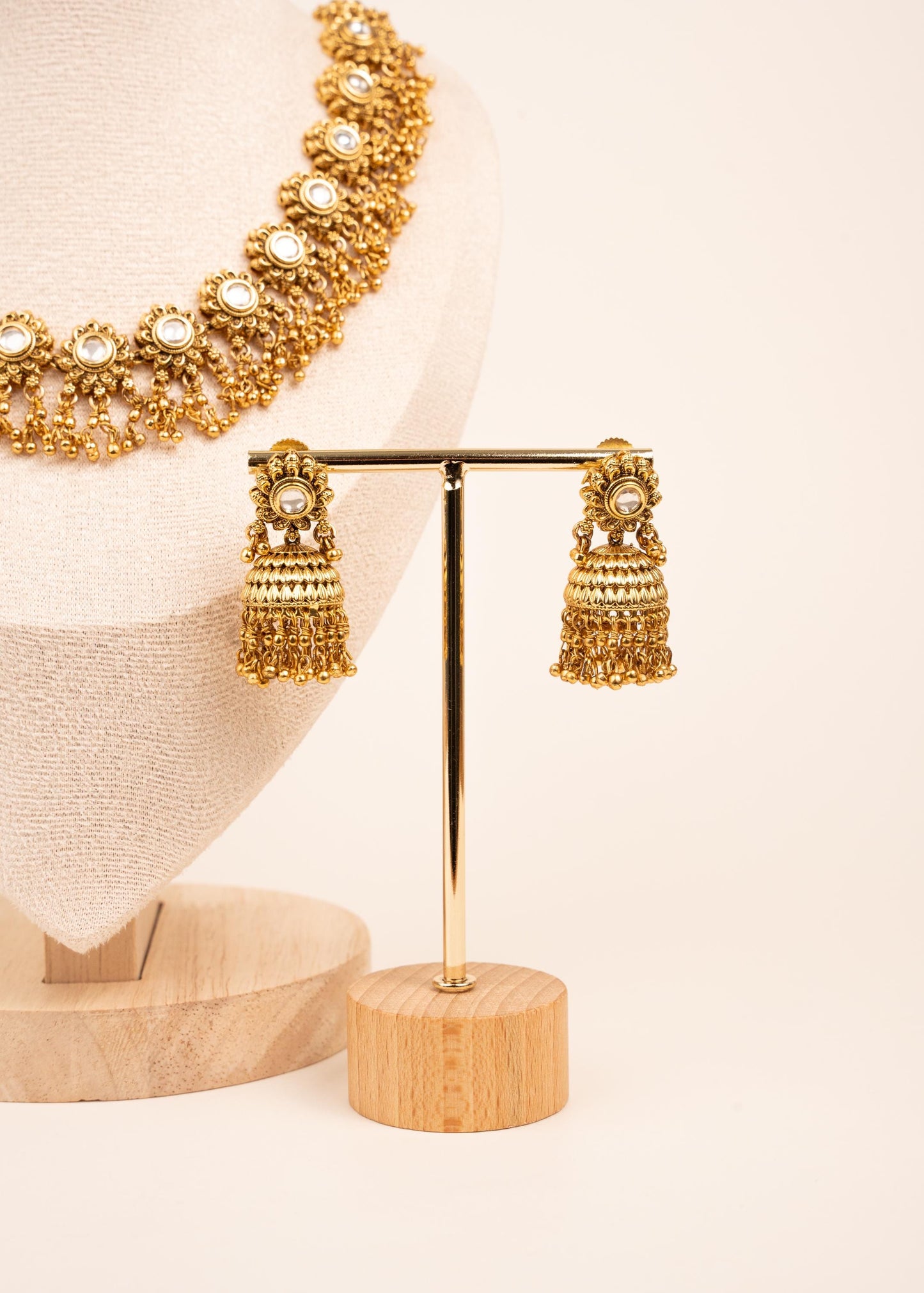 Premium Kundan Choker Necklace Set/ Gold Bridal Jewelry/ Indian Wedding Jewelry/ Jhumka Earrings/ Traditional Jewelry/ Statement Jewelry