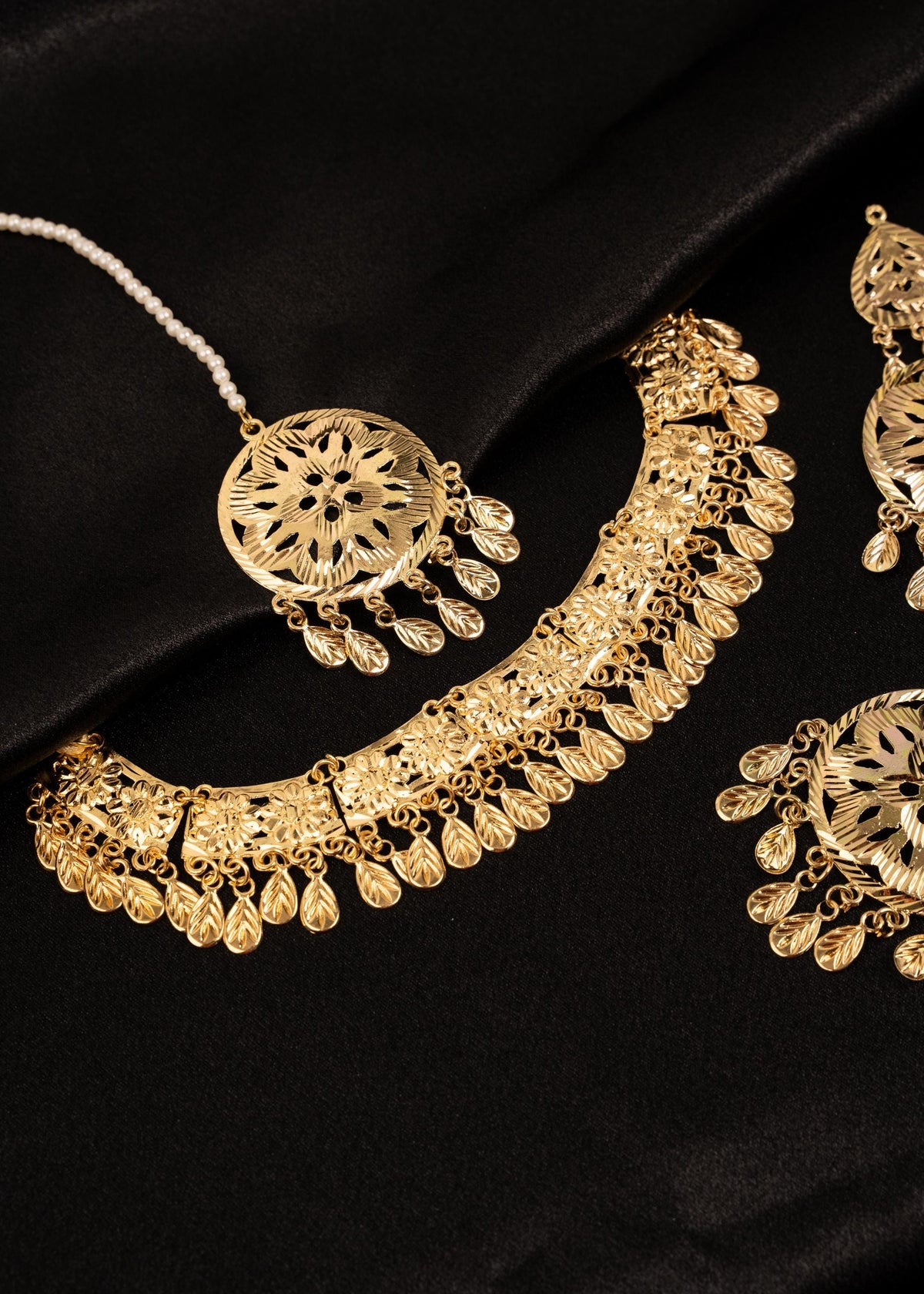 Traditional Pippal Patti Necklace Set/ Gold Tone Leave Necklace/ Indian Bridal Necklace/ Punjabi Gold Jewelry/ Desi Statement Necklace