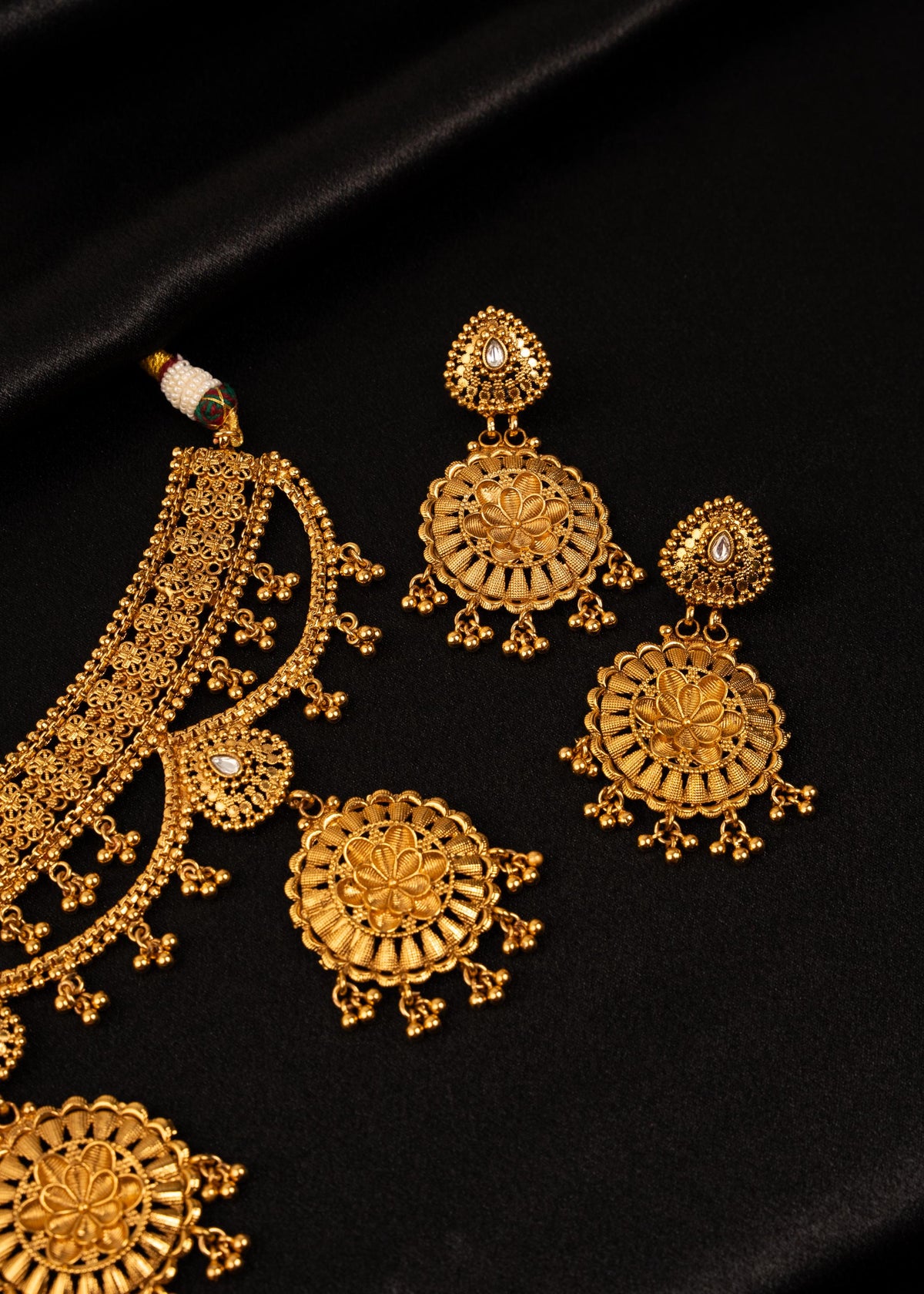 Viral Gold Plated Choker Necklace Set with Tikka/ Traditional Jewelry/ Indian Jewelry/ Statement Necklace/ Wedding Jewelry/ Festive Wear