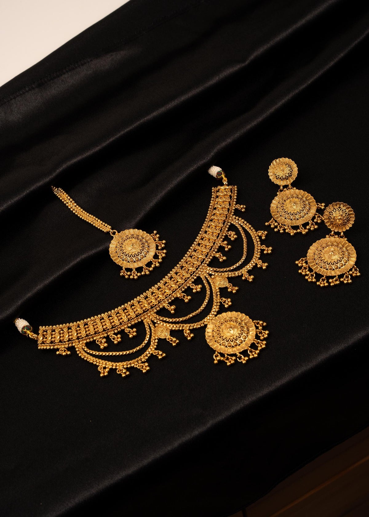 Viral Gold Plated Choker Necklace Set with Tikka/ Traditional Jewelry/ Indian Jewelry/ Statement Necklace/ Wedding Jewelry/ Festive Wear