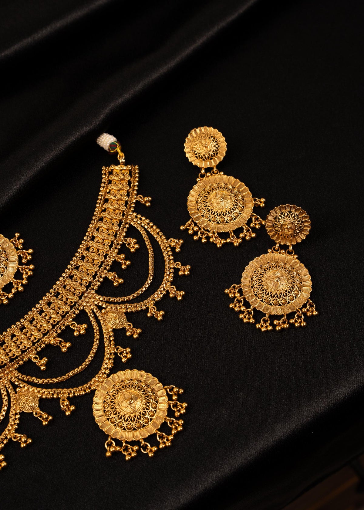 Viral Gold Plated Choker Necklace Set with Tikka/ Traditional Jewelry/ Indian Jewelry/ Statement Necklace/ Wedding Jewelry/ Festive Wear