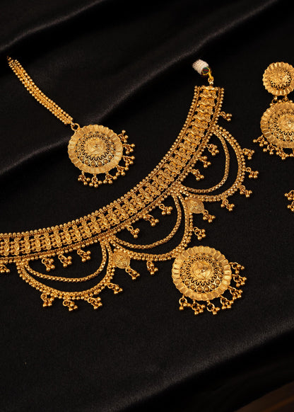 Viral Gold Plated Choker Necklace Set with Tikka/ Traditional Jewelry/ Indian Jewelry/ Statement Necklace/ Wedding Jewelry/ Festive Wear