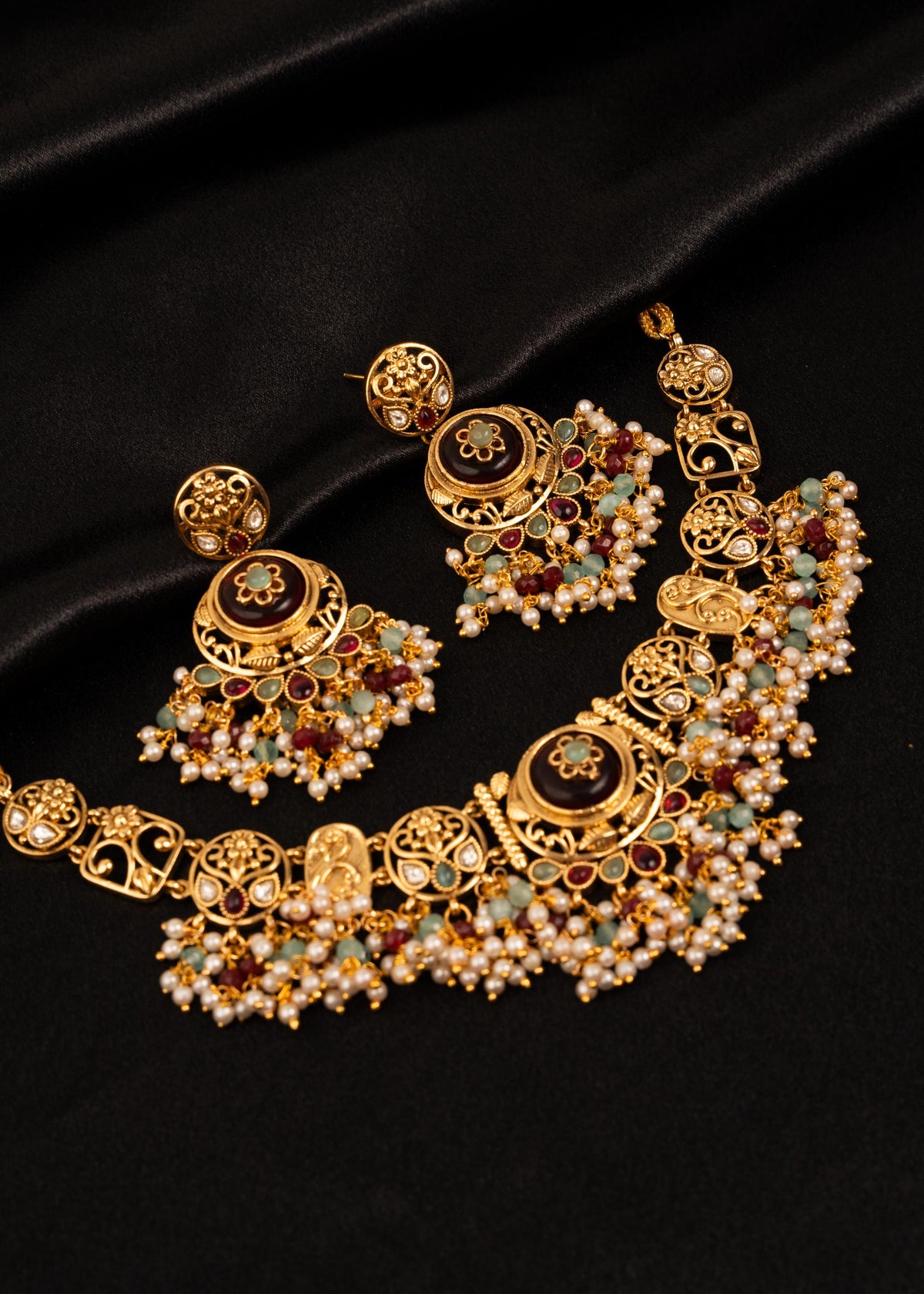 Premium Gold Plated Kundan Choker Necklace/ South Indian Jewelry/ Pakistani Jewelry/ Statement Necklace/ Minimalist Jewelry/ Indian Wedding