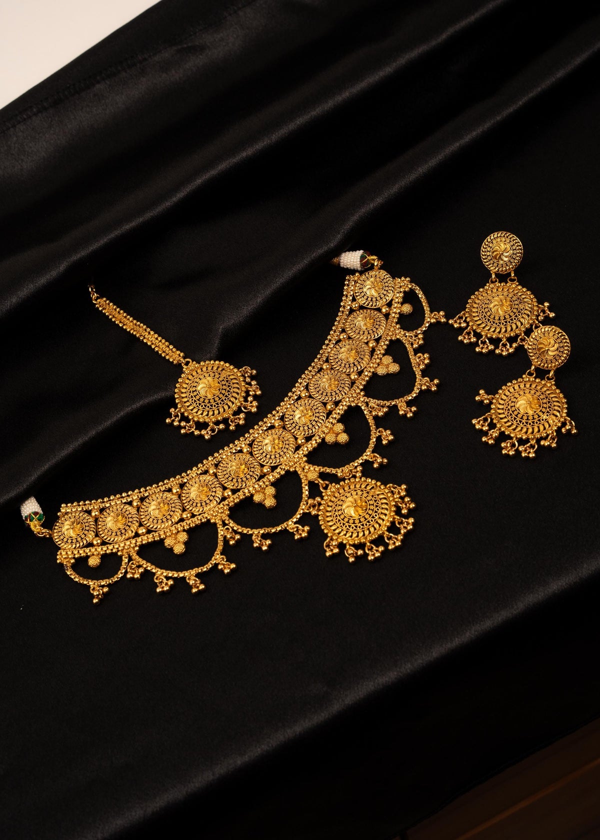 Viral Gold Plated Choker Necklace Set with Tikka/ Traditional Jewelry/ Indian Jewelry/ Statement Necklace/ Wedding Jewelry/ Festive Wear