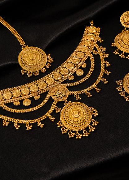 Viral Gold Plated Choker Necklace Set with Tikka/ Traditional Jewelry/ Indian Jewelry/ Statement Necklace/ Wedding Jewelry/ Festive Wear