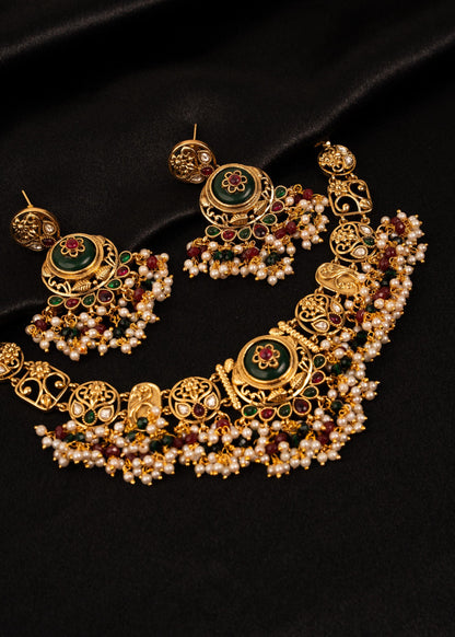 Premium Gold Plated Kundan Choker Necklace/ South Indian Jewelry/ Pakistani Jewelry/ Statement Necklace/ Minimalist Jewelry/ Indian Wedding