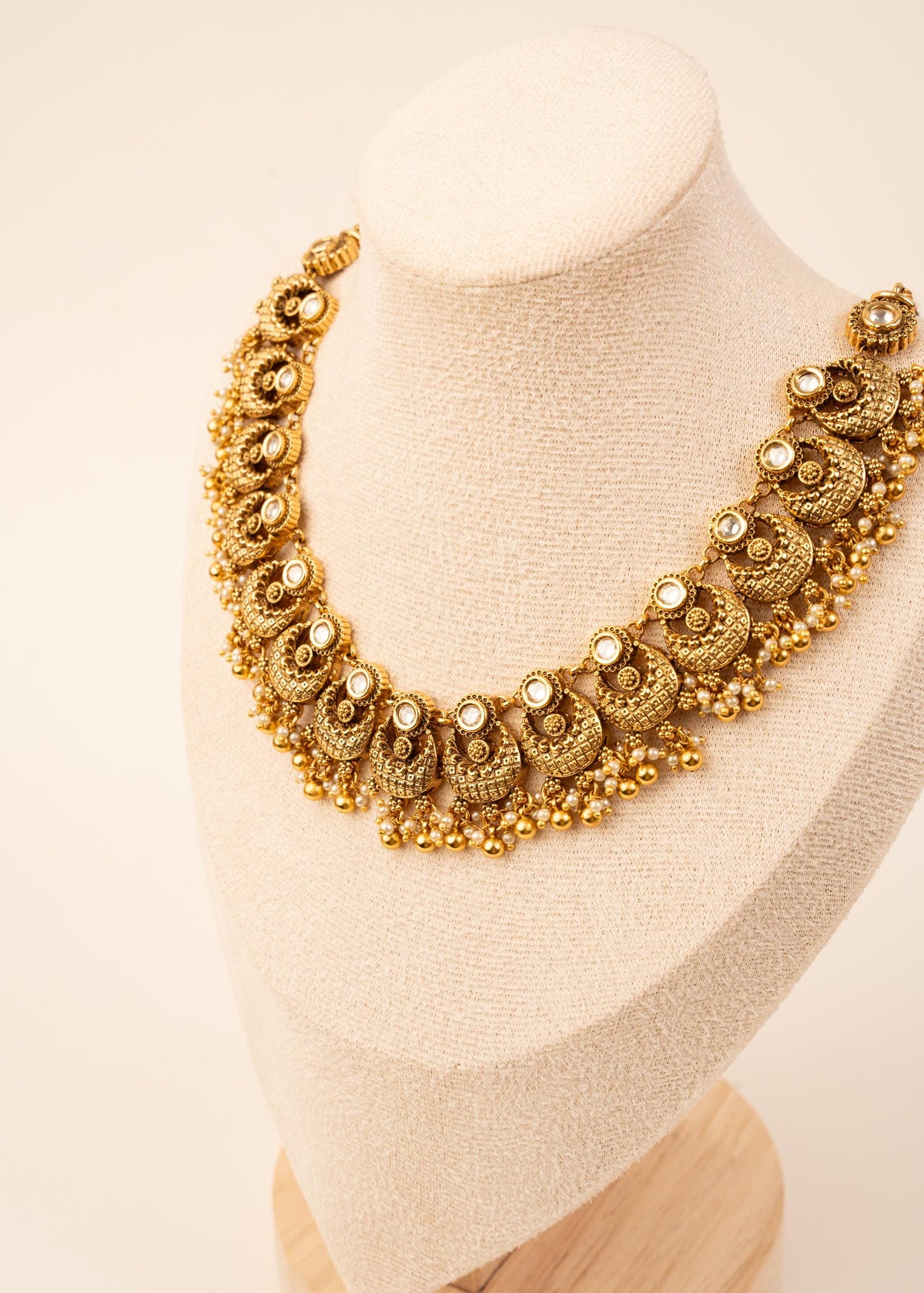 High Quality Kundan Choker Necklace Set/ Indian Jewelry/ Statement Jewelry/ Traditional Jewelry/ Wedding Jewelry/ South Indian Jewelry/ Ruby