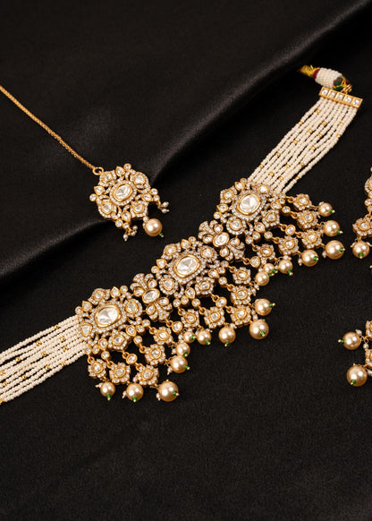 Premium Kundan Statement Choker Necklace Set/ Indian Wedding Jewelry/ Bridesmaid Jewelry/ Maang Tikka/ Pearl Necklace/ Champaign/ Gold