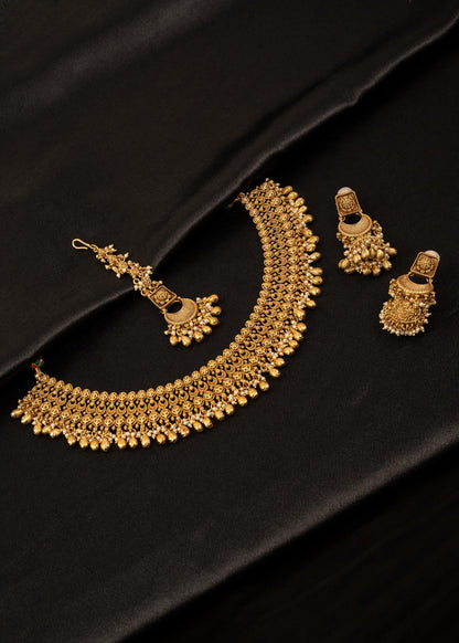 Exclusive Gold Plated Choker Necklace Set With Maang Tikka/ Indian Jewelry/ Wedding Necklace/ Antique Jewelry/ Statement Necklace/ Kundan