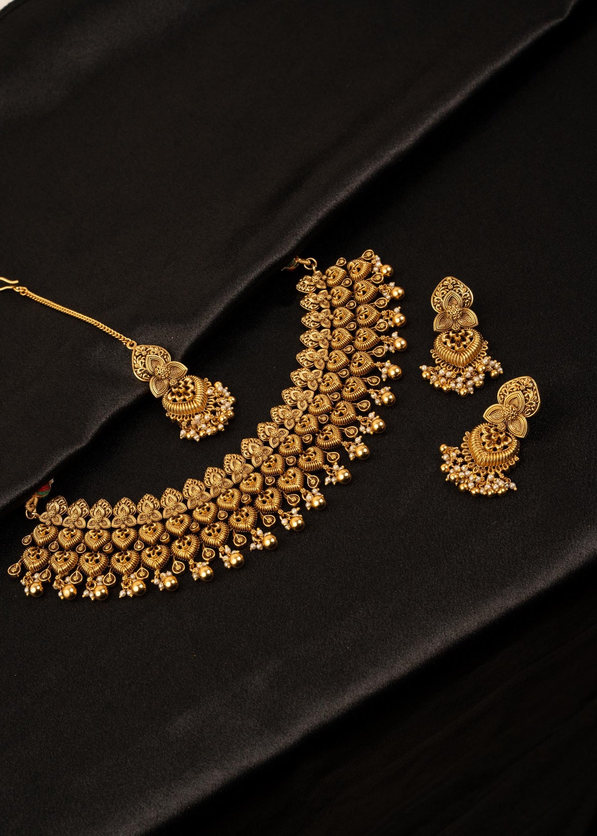 Exclusive Antique Gold Choker Necklace Set With Maang Tikka/ Indian Wedding Jewelry/ Statement Jewelry/ Pakistani Jewelry/ Kundan Jewelry