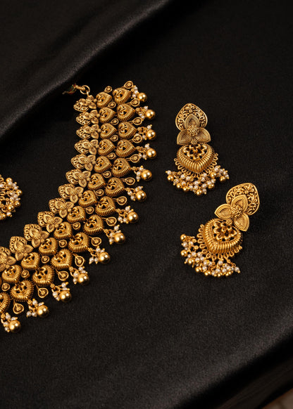 Exclusive Antique Gold Choker Necklace Set With Maang Tikka/ Indian Wedding Jewelry/ Statement Jewelry/ Pakistani Jewelry/ Kundan Jewelry