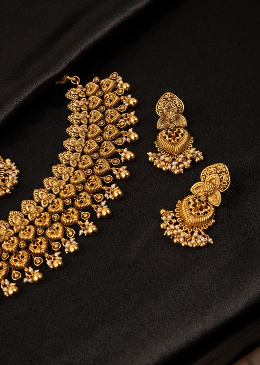 Exclusive Antique Gold Choker Necklace Set With Maang Tikka/ Indian Wedding Jewelry/ Statement Jewelry/ Pakistani Jewelry/ Kundan Jewelry