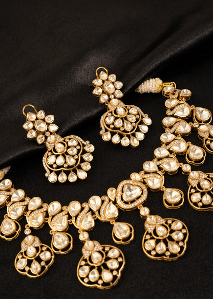 Exclusive Gold Tone Kundan Choker Necklace Set/ Indian Wedding Jewelry/ Bridesmaid Jewelry/ Traditional Jewelry/ Party Wear/ White Tone