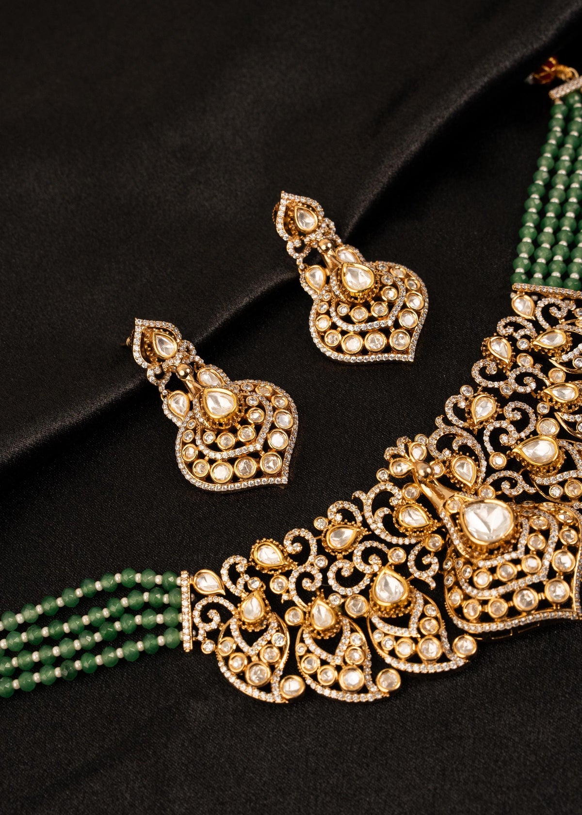 Luxury Kundan Choker Necklace Set/ Gold Tone Bridal Jewelry/ Emerald Green Beaded Necklace/ Indian Wedding Necklace/ Traditional Jewelry