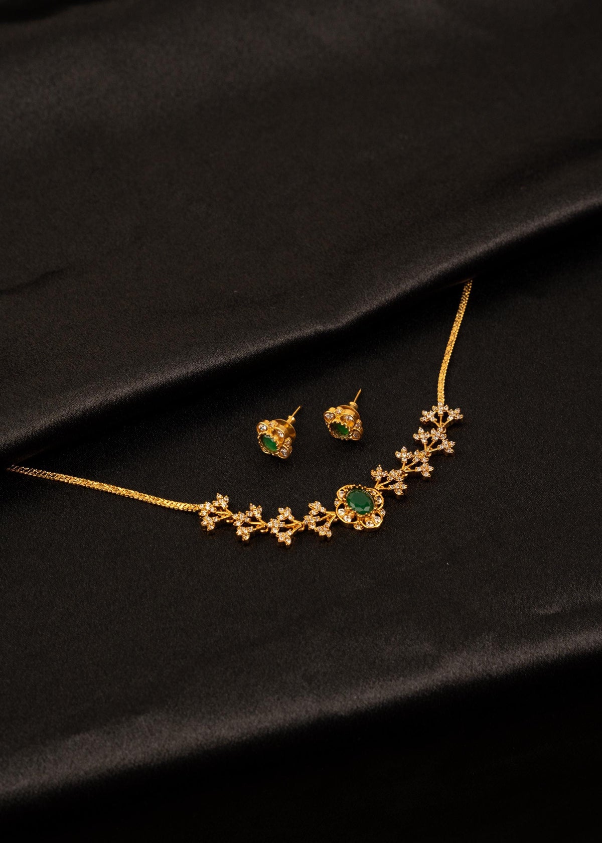 Gold Plated Kundan Choker Necklace Set with Studs/ Minimalistic Jewelry/ Indian Jewelry/ Bridesmaid Jewelry/ Wedding Jewelry/ Ruby/ Green