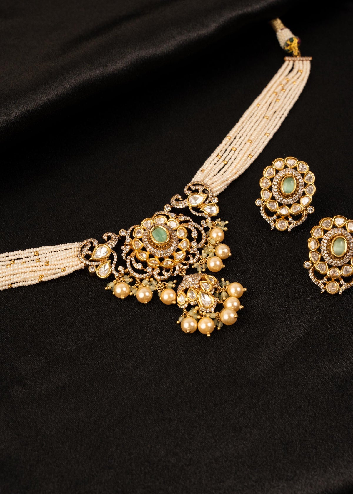Exclusive Kundan Pearl Choker Necklace Set With Studs/ Indian Jewelry/ Statement Necklace/ Wedding Jewelry/ Gold Plated Necklace