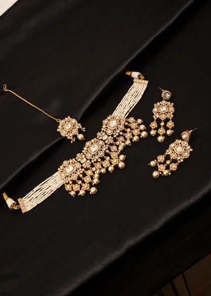 Premium Kundan Statement Choker Necklace Set/ Indian Wedding Jewelry/ Bridesmaid Jewelry/ Maang Tikka/ Pearl Necklace/ Champaign/ Gold