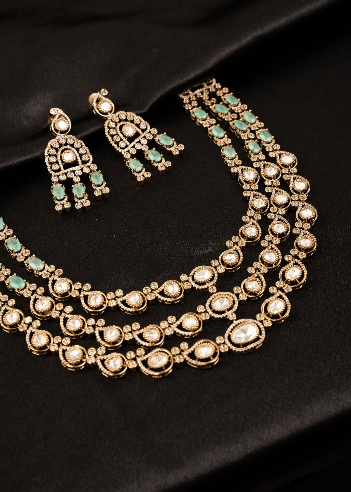 Premium Kundan Triple Layered Choker Nceklace Set/ Reception Wear/ Indian Wedding Jewelry/ Gold Plated Necklace/ Wedding Jewelry/ Multi