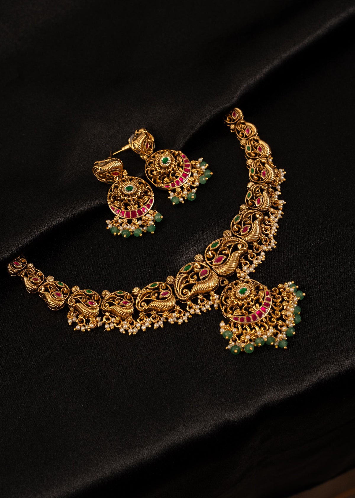 Exclusive Kundan Meenakari Choker Necklace Set/ South Indian Jewelry/ Wedding necklace/ Ruby Green Necklace/ Statement Necklace/ Antique