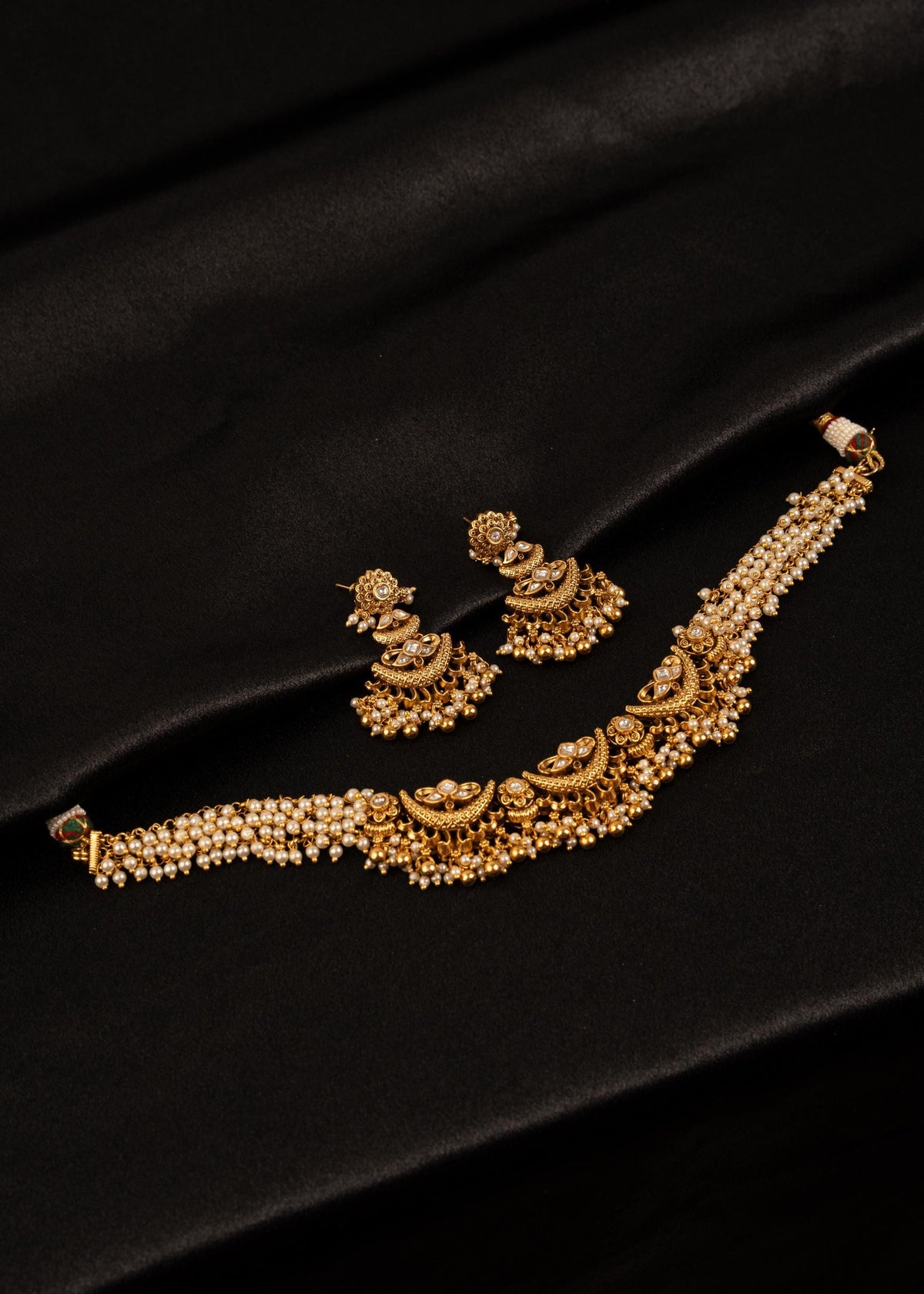 Exclusive Kundan Pearl Choker Necklace Set/ South Indian Jewelry/ Bridal Necklace Set/ Statement Jewelry/ Green/ Ivory/ Gold Plated Necklace