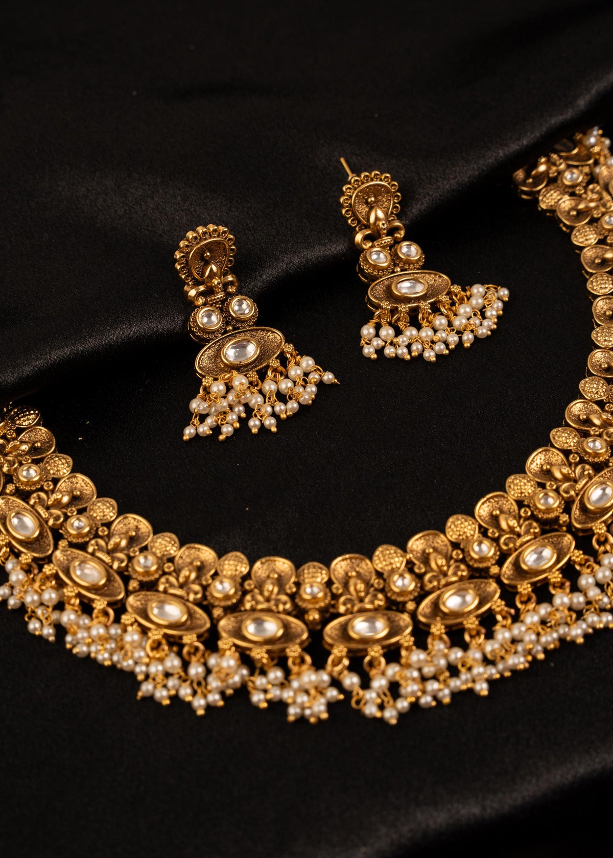 Premium Antique Gold Choker Necklace Set/ Indian Wedding Jewelry/ Traditional Jewelry/ Kundan Choker Necklace/ Statement Jewelry/