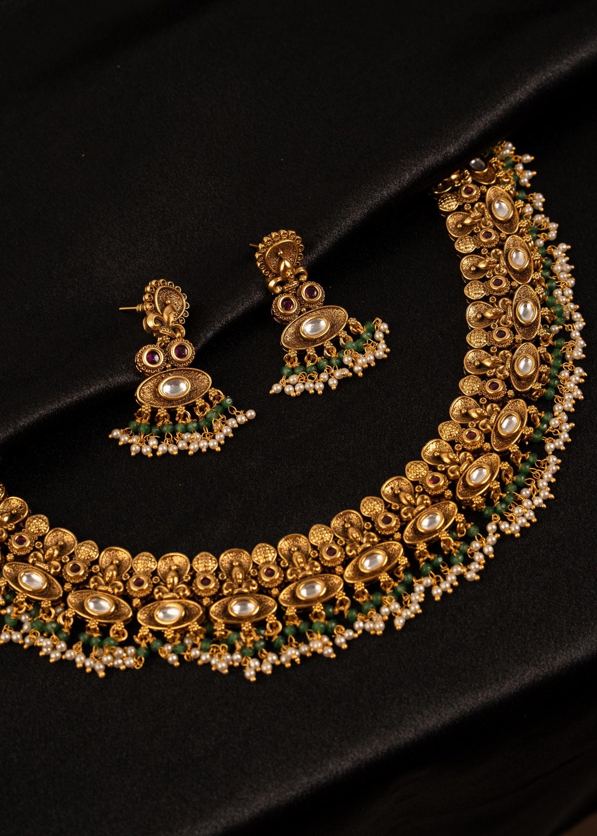 Premium Antique Gold Choker Necklace Set/ Indian Wedding Jewelry/ Traditional Jewelry/ Kundan Choker Necklace/ Statement Jewelry/