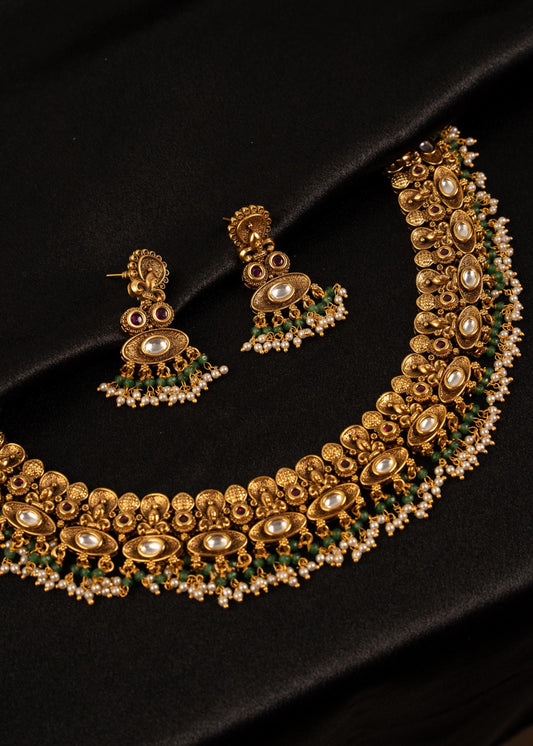 Premium Antique Gold Choker Necklace Set/ Indian Wedding Jewelry/ Traditional Jewelry/ Kundan Choker Necklace/ Statement Jewelry/