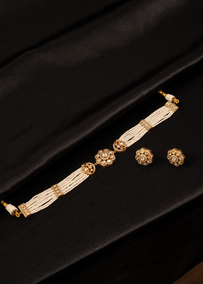 Premium Kundan Sleek Choker Necklace Set With Studs/ Indian Wedding Jewelry/ Minimalistic Necklace/ Pearl Jewelry/ Statement Necklace/ White
