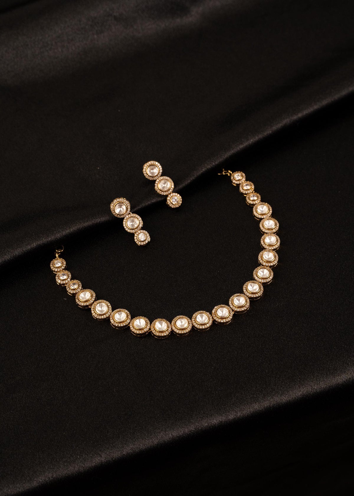 Indian Kundan Choker Necklace Set with Drop Earrings/ Minimalistic Jewelry/ Wedding Necklace/ Reception Wear/ Sleek Necklace/ Gold Plated
