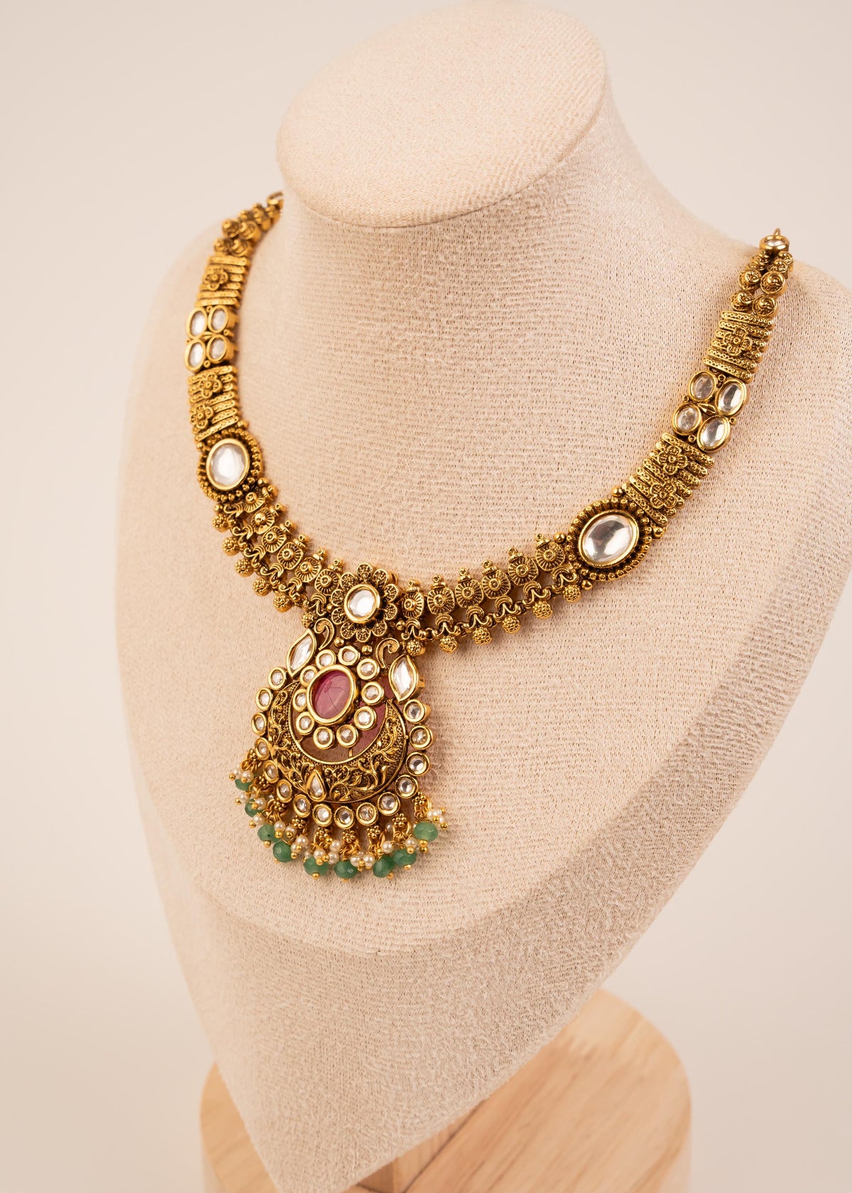 Gold Plated Kundan Pendant Necklace Set/ Indian Wedding Necklace/ Statement Jewelry/ Bridal Necklace/ Antique Jewelry/ Ruby/ Jhumki Earrings