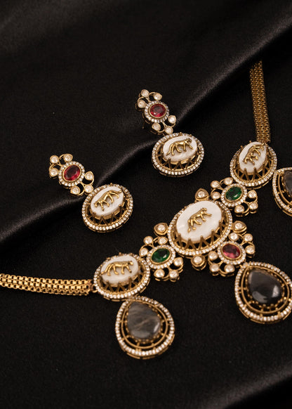 Sabyasachi Inspired Choker Necklace Set/ Indian Wedding Necklace/ Statement Jewelry/ Kundan Necklace Set/ Minimalistic Necklace/ Bridesmaid