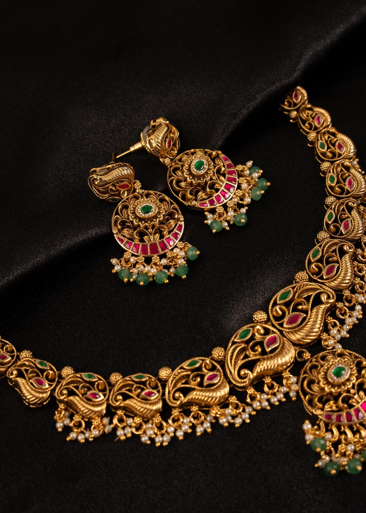 Exclusive Kundan Meenakari Choker Necklace Set/ South Indian Jewelry/ Wedding necklace/ Ruby Green Necklace/ Statement Necklace/ Antique