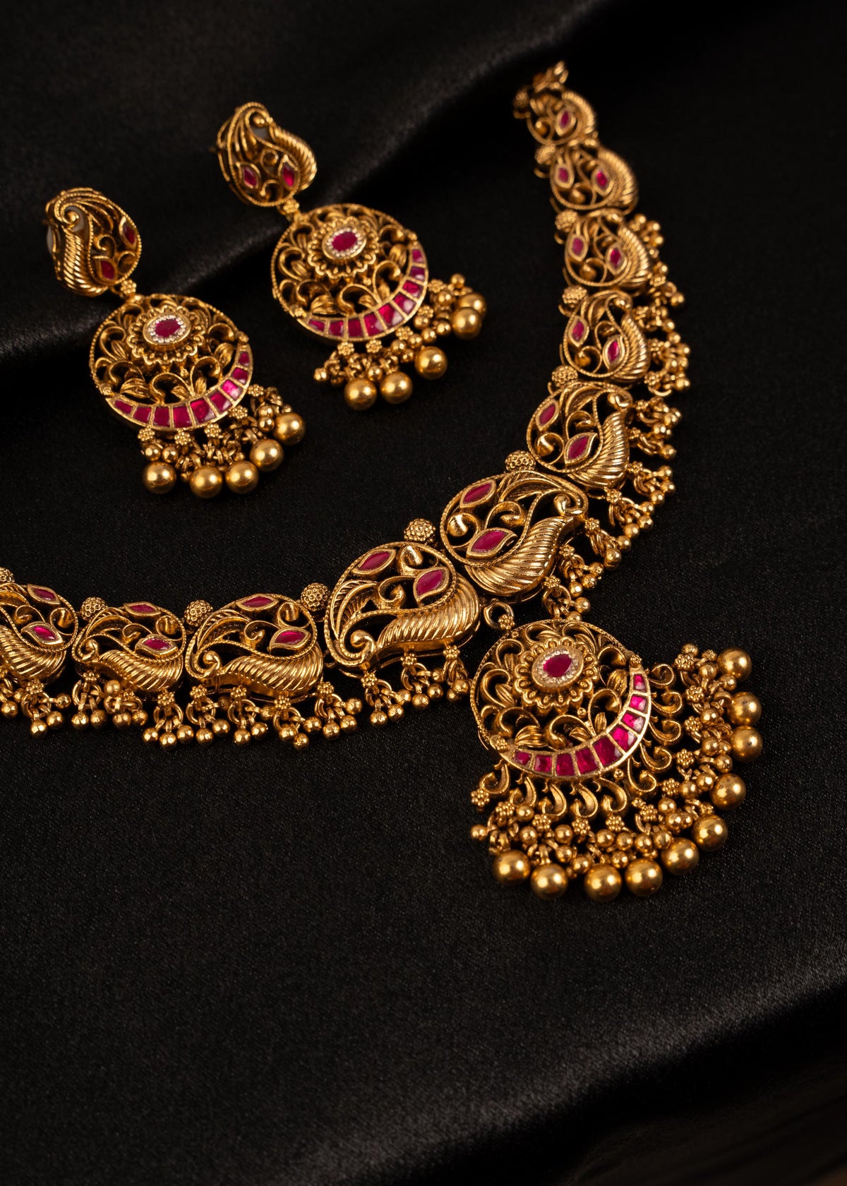 Exclusive Kundan Meenakari Choker Necklace Set/ South Indian Jewelry/ Wedding necklace/ Ruby Green Necklace/ Statement Necklace/ Antique