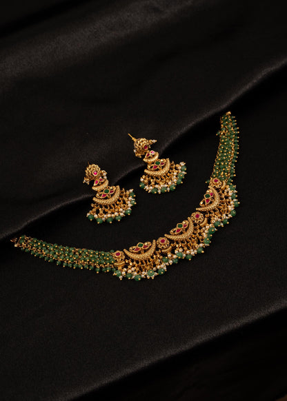 Exclusive Kundan Pearl Choker Necklace Set/ South Indian Jewelry/ Bridal Necklace Set/ Statement Jewelry/ Green/ Ivory/ Gold Plated Necklace