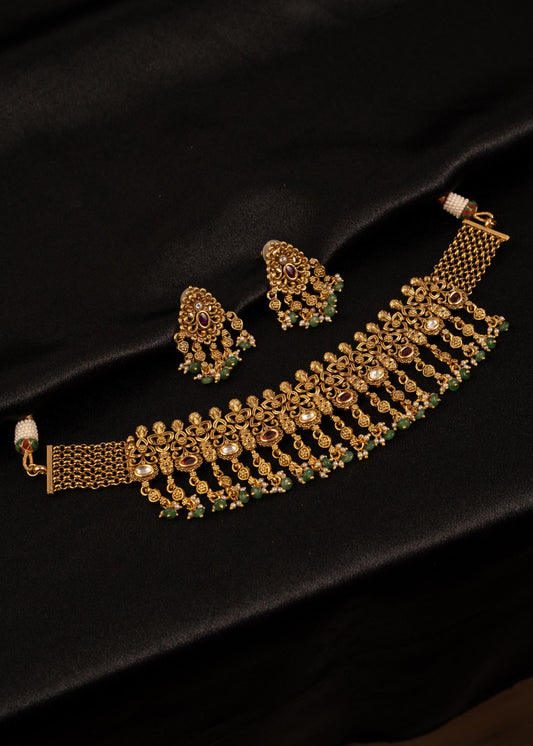 Gold Plated Kundan Choker Necklace Set/ Beaded Necklace with Small Earrings/ Statement Necklace/ Minimalistic Necklace/ Ruby/ Green/ Antique