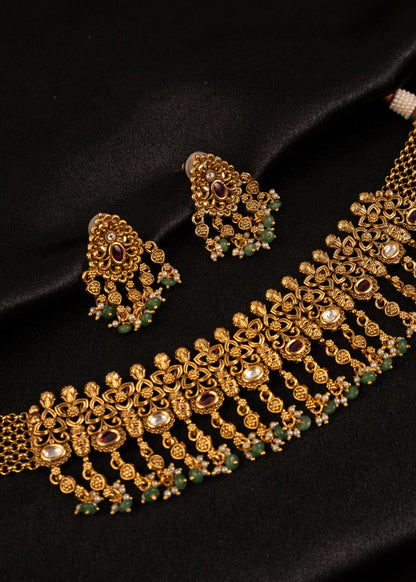 Gold Plated Kundan Choker Necklace Set/ Beaded Necklace with Small Earrings/ Statement Necklace/ Minimalistic Necklace/ Ruby/ Green/ Antique