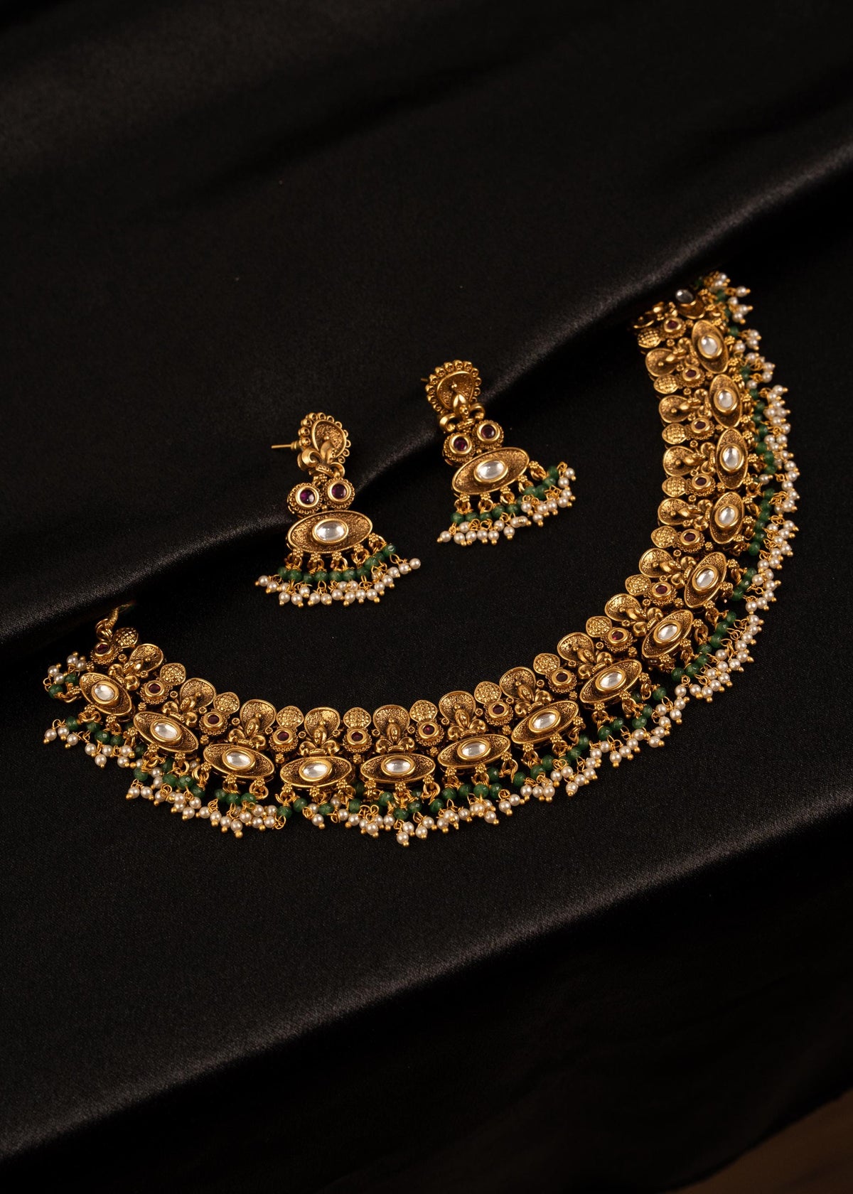 Premium Antique Gold Choker Necklace Set/ Indian Wedding Jewelry/ Traditional Jewelry/ Kundan Choker Necklace/ Statement Jewelry/