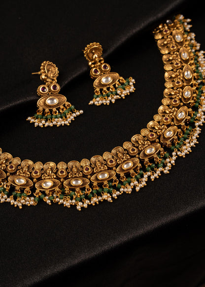 Premium Antique Gold Choker Necklace Set/ Indian Wedding Jewelry/ Traditional Jewelry/ Kundan Choker Necklace/ Statement Jewelry/