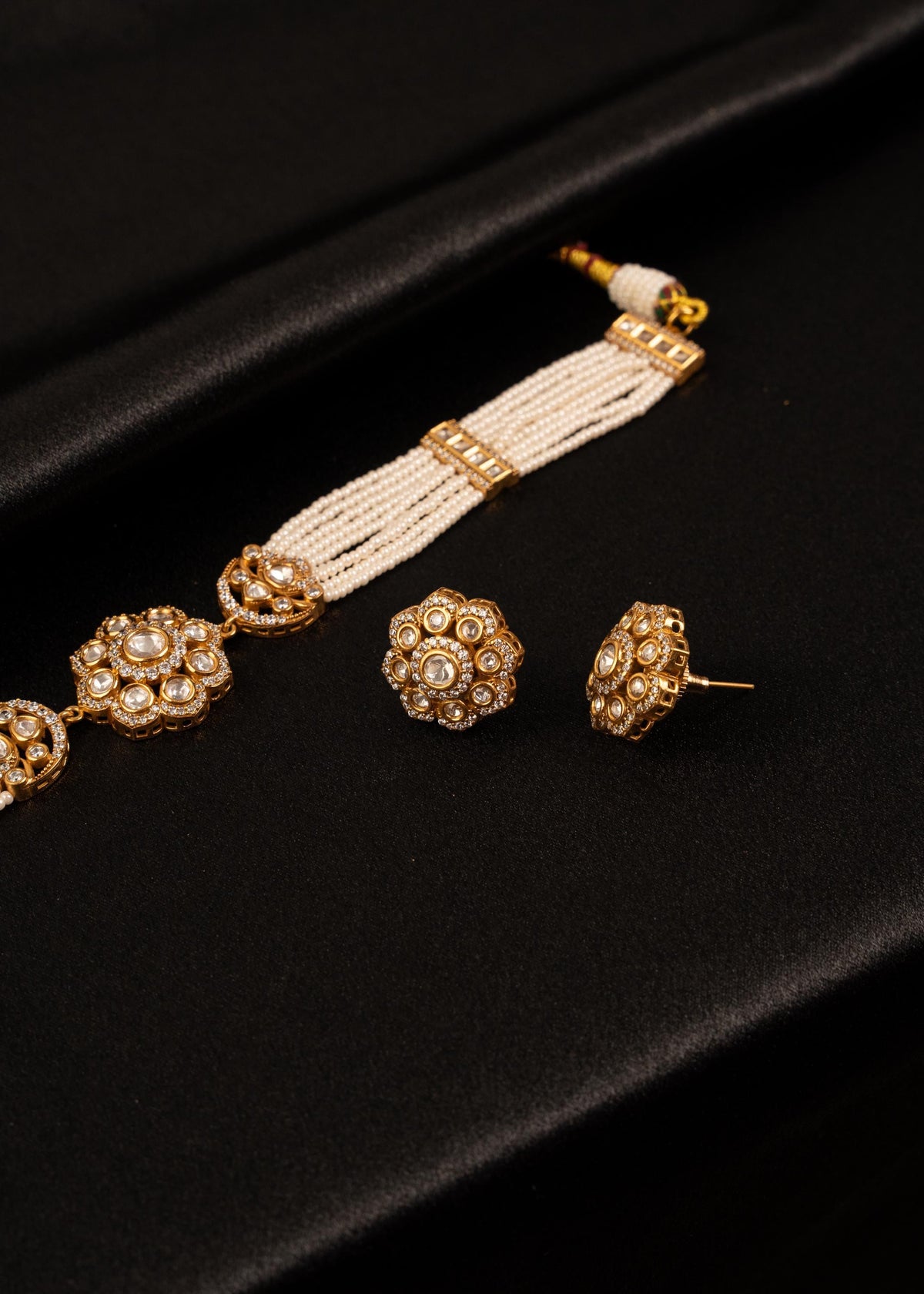 Premium Kundan Sleek Choker Necklace Set With Studs/ Indian Wedding Jewelry/ Minimalistic Necklace/ Pearl Jewelry/ Statement Necklace/ White