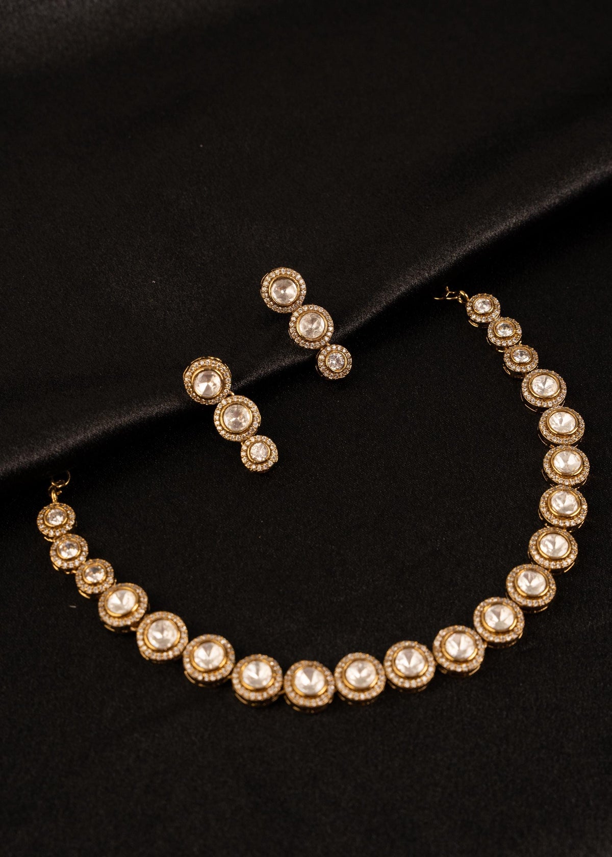 Indian Kundan Choker Necklace Set with Drop Earrings/ Minimalistic Jewelry/ Wedding Necklace/ Reception Wear/ Sleek Necklace/ Gold Plated