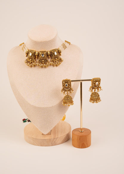 Gold Plated Kundan Choker Necklace Set/ Traditional Jewelry/ Indian Wedding Necklace/ Bridal Jewelry/ Statement Necklace/ Bridesmaid Jewelry