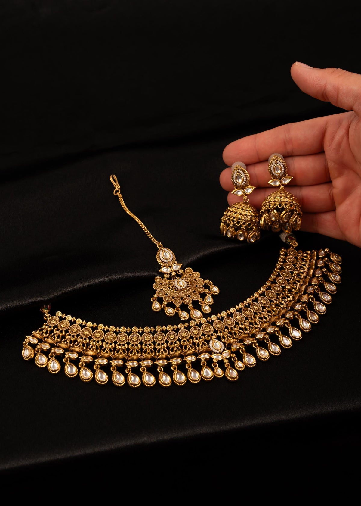 Premium Antique Kundan Choker Necklace Set with Jhumki Earrings/ Indian Wedding Jewelry/ Bridal Neckalce/ Gold Plated Jewelry/ Maang Tikka